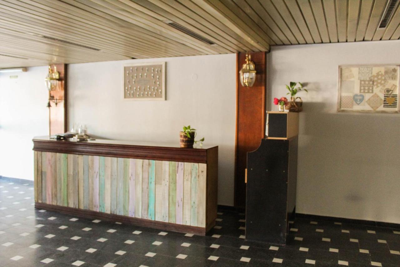Hotel Vintage Puerto Madryn Exterior foto